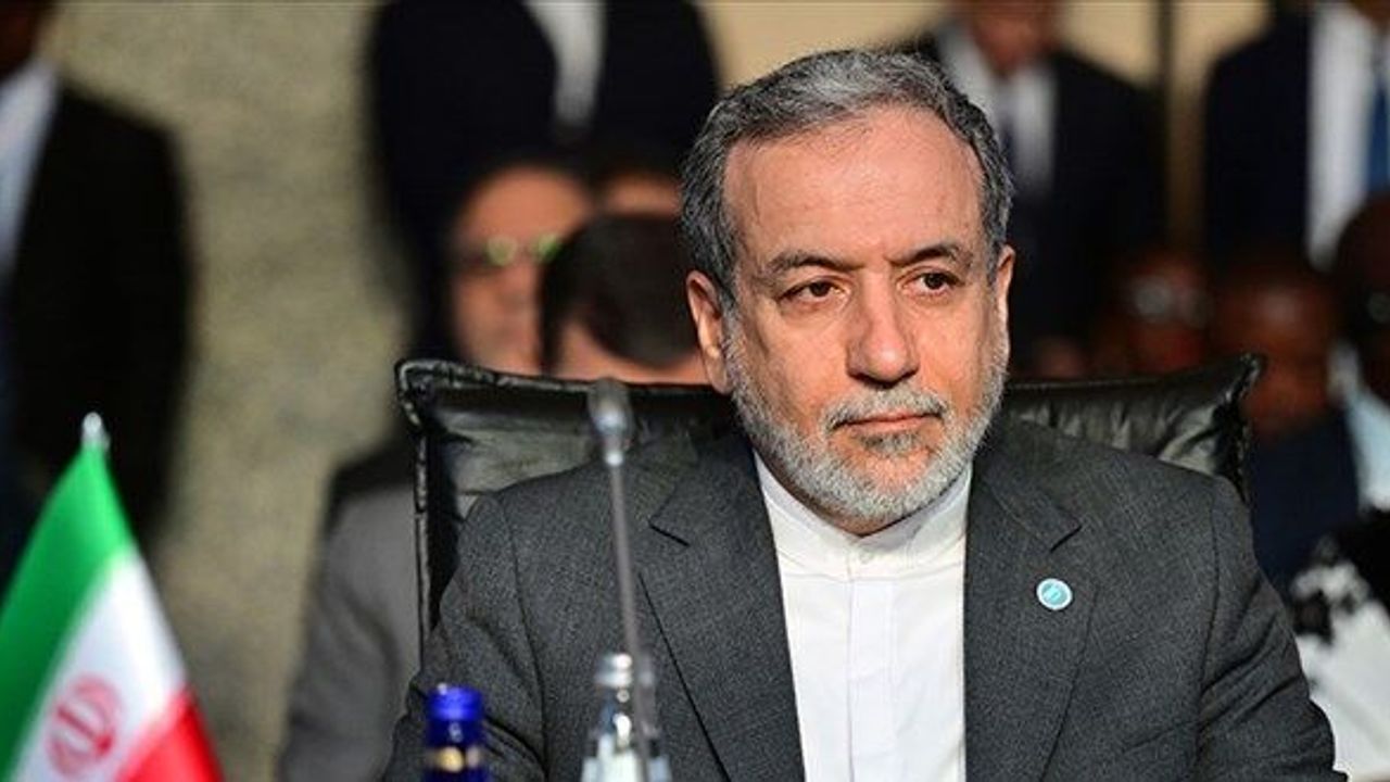 İran’dan Donald Trump’a Yalanlama: “Herhangi Bir Görüşme Yok”