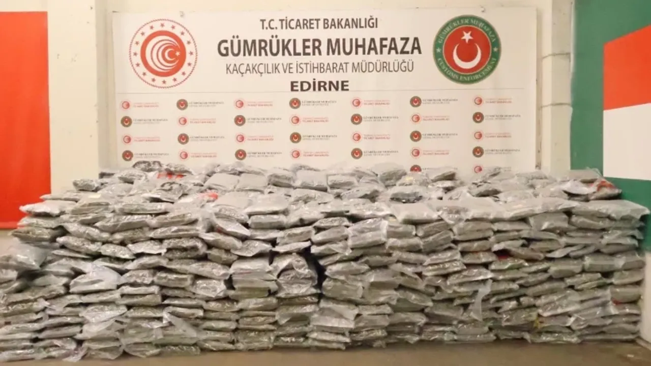 Kapıkule’de rekor operasyon: 1,4 ton uyuşturucu ele geçirildi