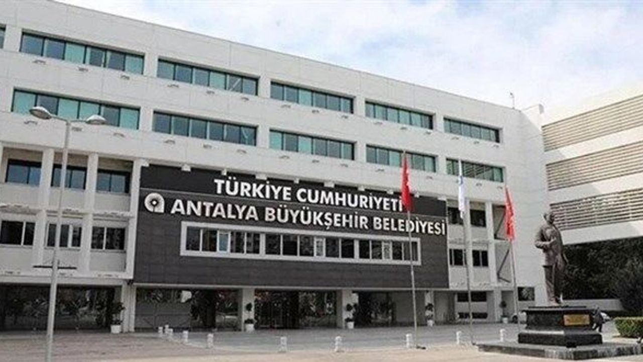 Muhittin Böcek’in Başdanışmanı ve Belediye Çalışanına Tutuklama Talebi