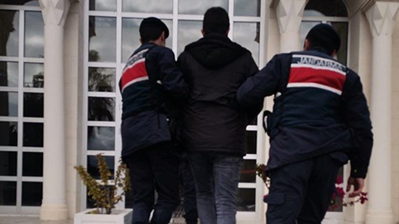 4 İlde Silah Kaçakçılığı Operasyonu: 16 Kişi Tutuklandı