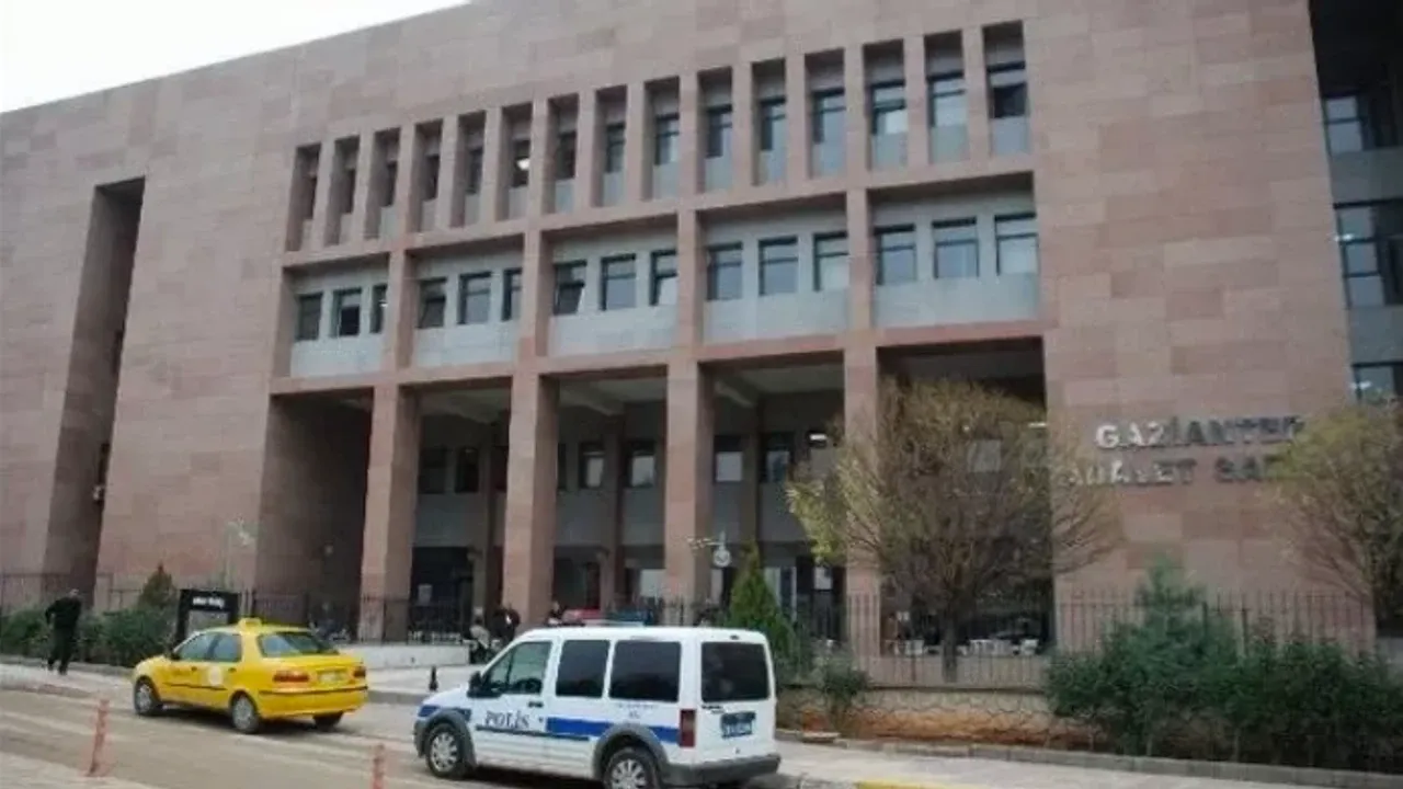 Gaziantep'te rüşvet ve uyuşturucu operasyonu! 2 zabit katibi tutuklandı