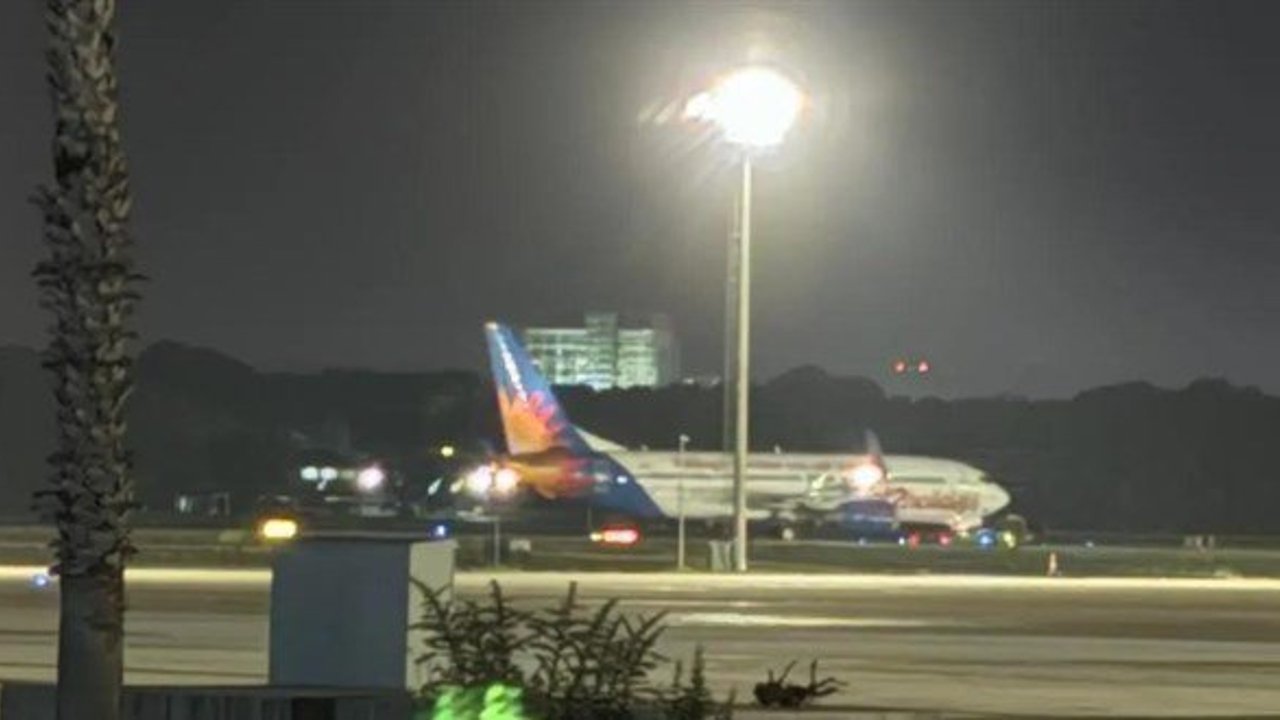 Antalya’da pilot rahatsızlandı, yolcu uçağı acil iniş yaptı