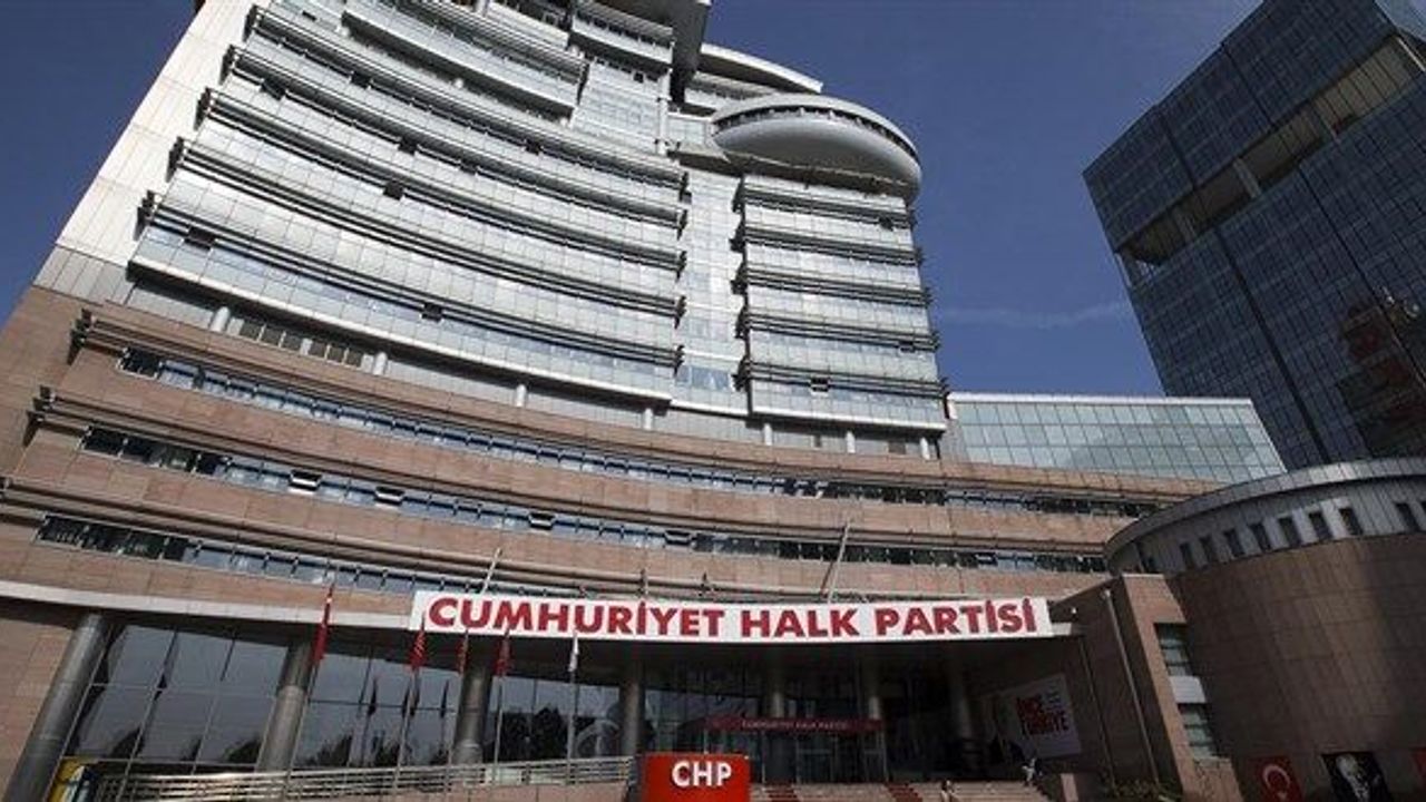 CHP Genel Merkezi’ne İcra memurları gidiyor...
