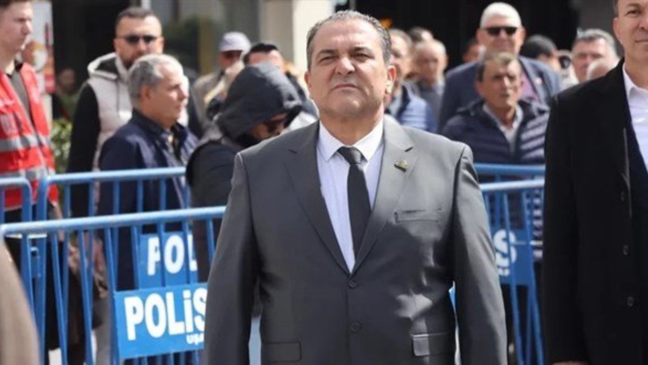 Eşme Belediye Başkanı Yılmaz Tozan gözaltına alındı!