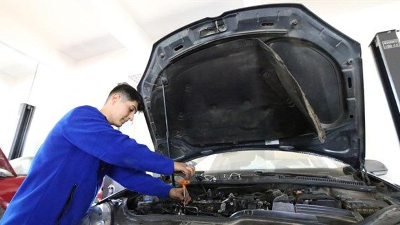 Geleceğim Meslekte uygulamasıyla 103 bin öğrenciye kariyer desteği