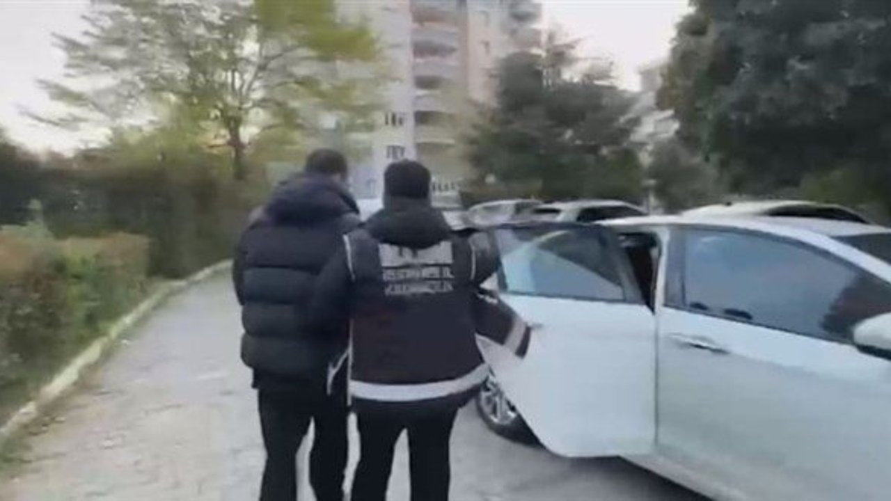 İstanbul Merkezli 3 İlde “Suç Gelirlerini Aklama” Operasyonu: 1,4 Milyar Liralık Hareket Tespit Edildi