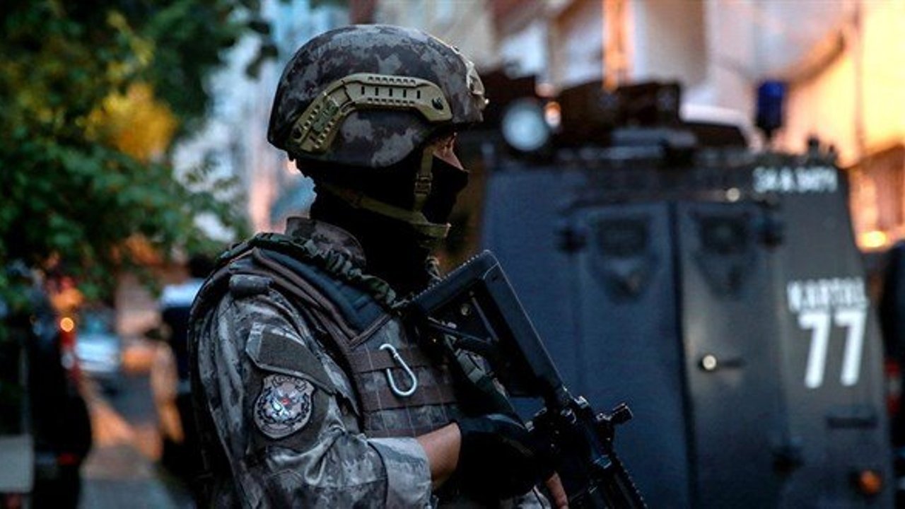 İstanbul Merkezli Organize Suç Operasyonu: 13 Gözaltı