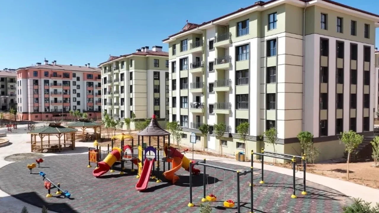 İstanbul’da 100 Bin Sosyal Konut İçin Kuralar Başladı: 1,2 Milyon Başvuru Arasından Hak Sahipleri Belirlenecek