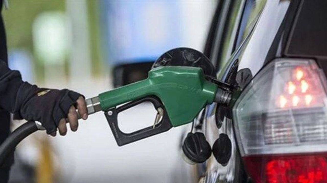 Benzin ve Motorine İndirim Geliyor: Tarih Netleşti