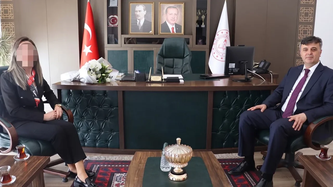 İl Milli Eğitim Müdürünün attığı WhatsApp mesajları bir yuvayı yıktı