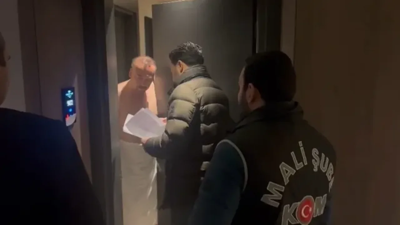 Uşak Belediye Başkanı Özkan Yalım'ın şoförü Murat Altınkaya itirafçı oldu.