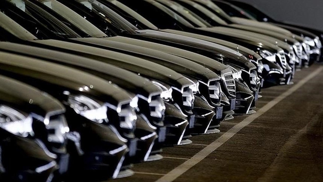 Sıfır araç fiyatları arttı, ikinci elde araba kalmadı