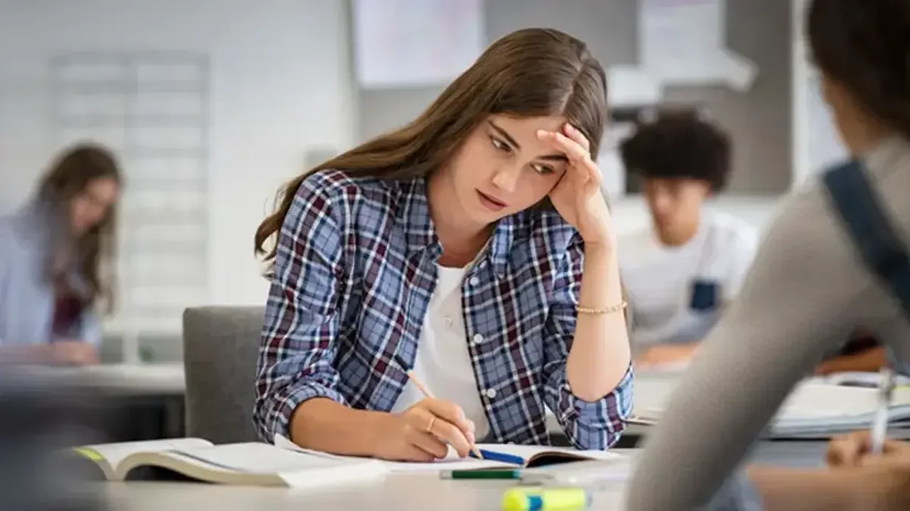 Çocuğunuzun başarısı sessizce düşüyor! Sınav öncesi bu hataları sakın yapmayın