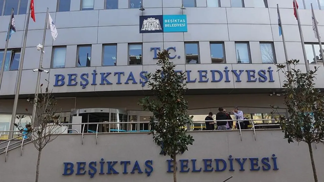 Beşiktaş Belediyesi'ne operasyon: 5 kişi gözaltına alındı.