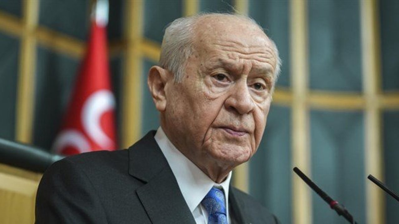 Bahçeli’den Süper Lig’e yükselen Amedspor’a tebrik