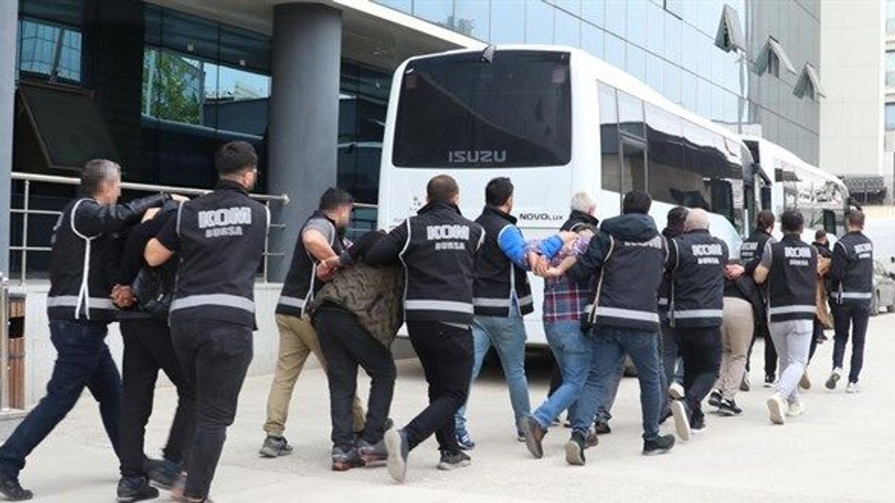 Bursa'da tefecilik ve yağma operasyonu: 11 kişi tutuklandı