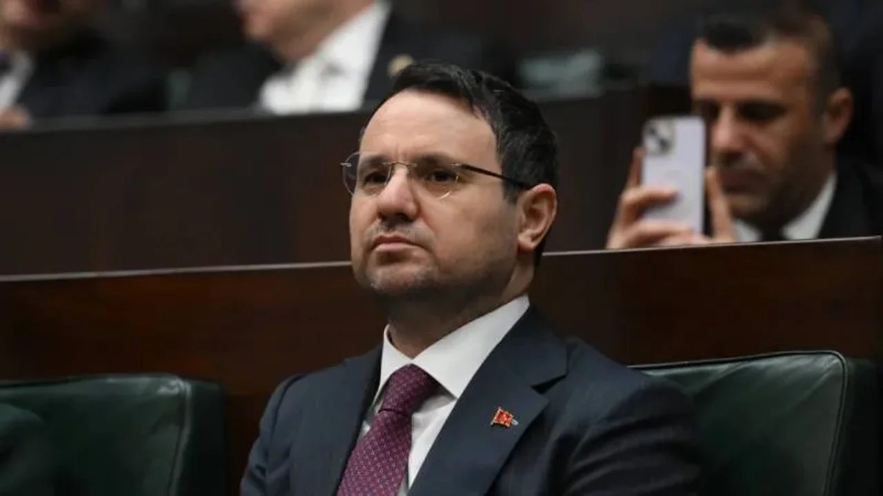Adalet bakanı Akın Gürlek duyurdu: 1.6 milyar TL’lik kirli para trafiğini yöneten suç örgütü çökertildi