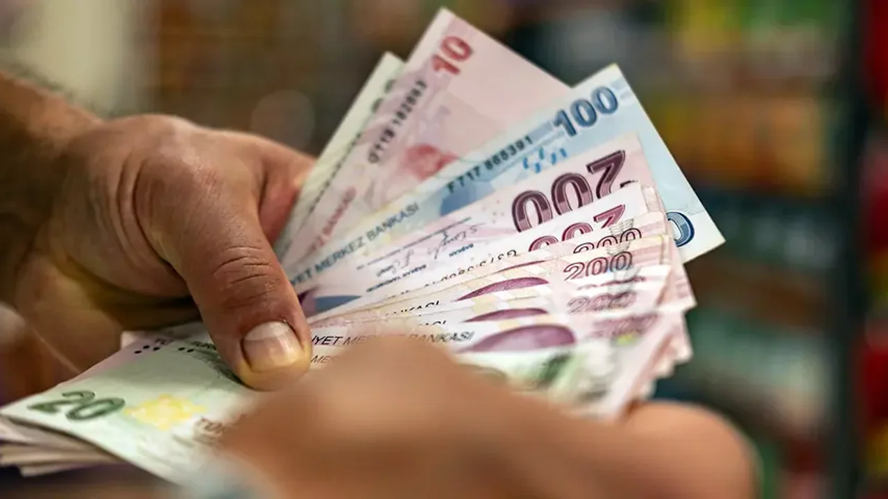 Gözler Nisan enflasyonunda: Memur ve emeklinin zammı netleşiyor