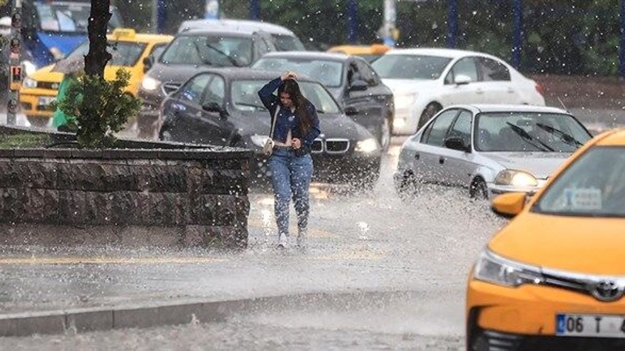 Meteoroloji'den kuvvetli yağış uyarısı: 15 il için sarı kod