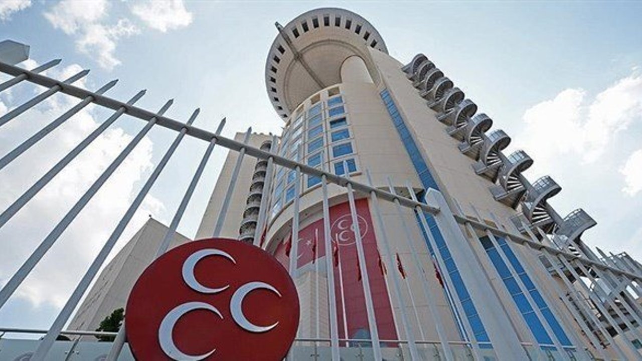 MHP'de Isparta il teşkilatı ile 13 ilçe teşkilatı feshedildi