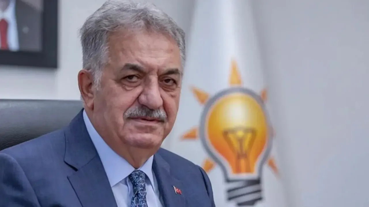 Hayati Yazıcı: Yeni anayasa referandumla yapılacak
