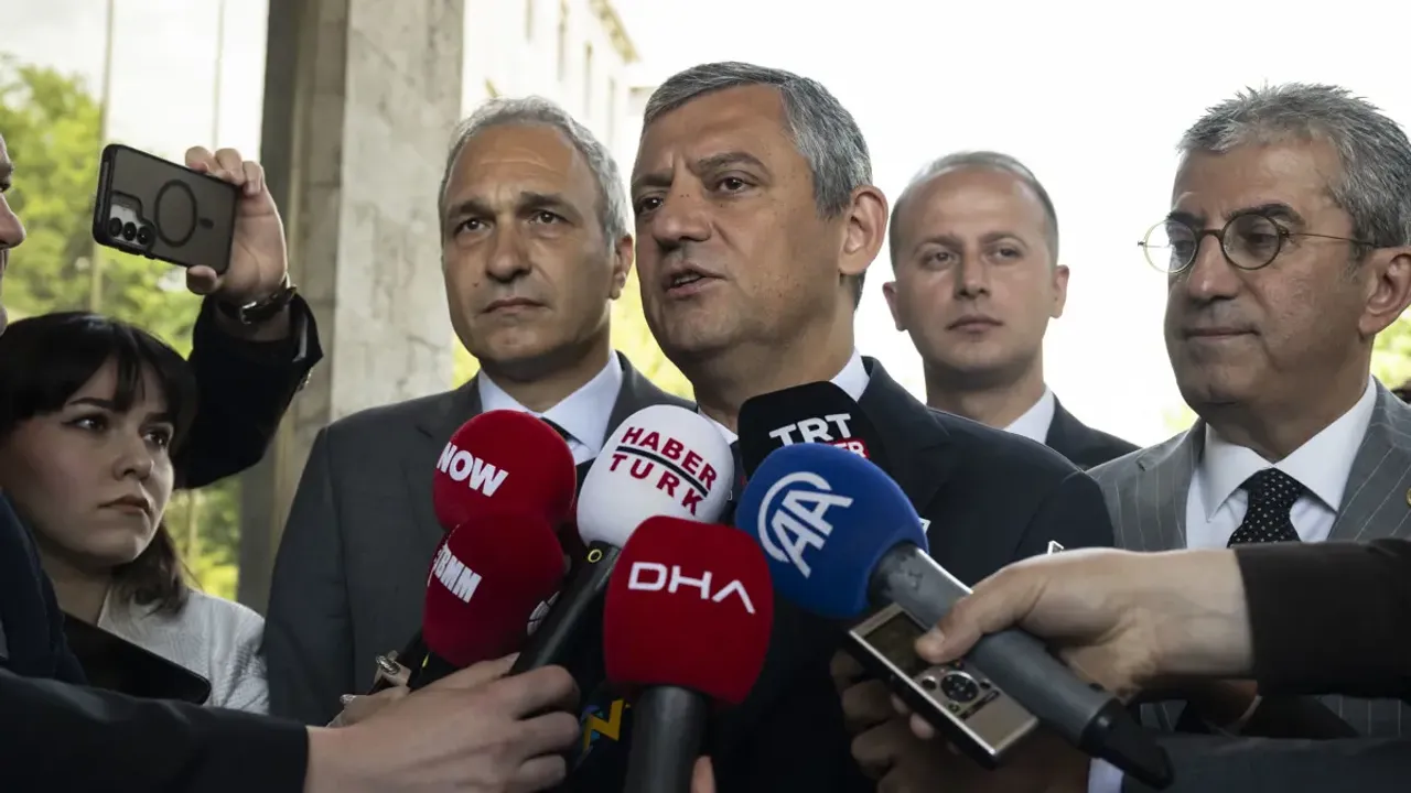 CHP Antalya adaylığı soruşturmasında yeni gelişme: Özgür Özel ve 5 milletvekili hakkında fezleke talebi