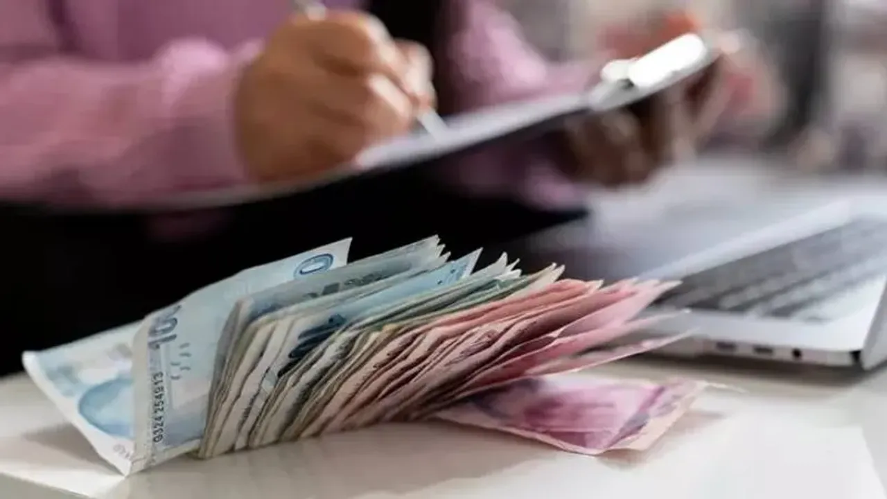Memur ve memur emeklisine seyyanen zam verilecek mi: İşte kulislerde konuşulanlar...