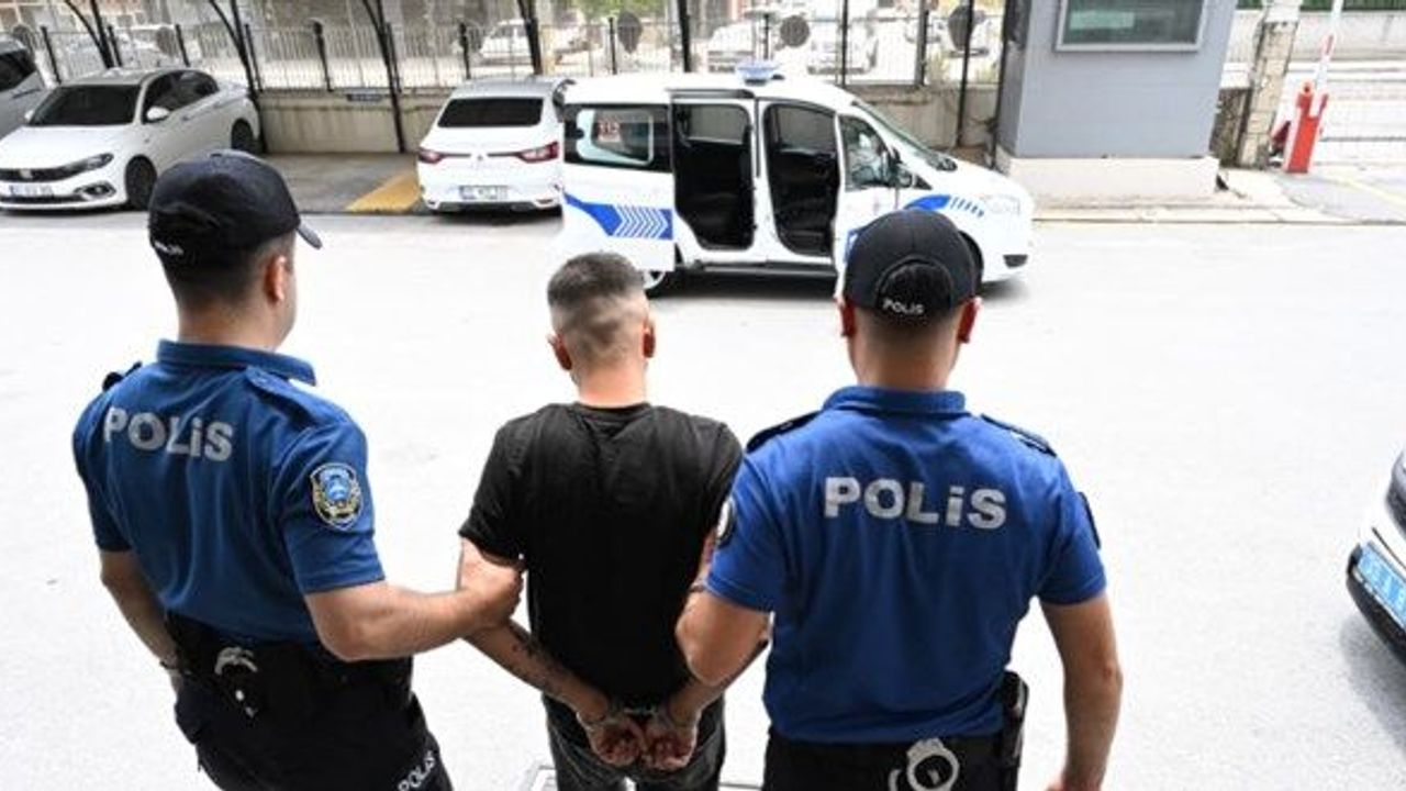 Interpol’ün Kırmızı Bültenle Aradığı Firari Mersin’de Yakalandı