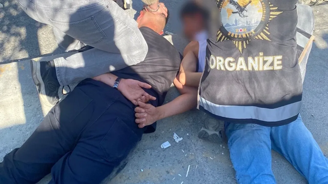 Otokoç Genel Müdürlüğü'ne silahlı saldırı düzenleyen 2 kişi 