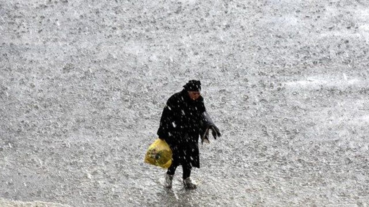 Meteoroloji'den sağanak ve sıcak hava uyarısı: Termometreler