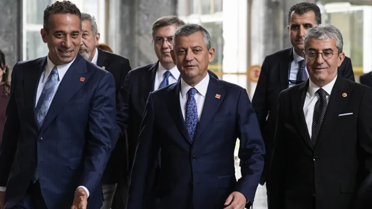 CHP kulislerinde bomba iddia: Yeni parti için hazırlıklar başladı