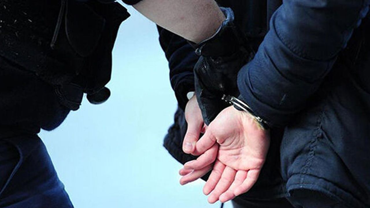Rüşvet soruşturmasında Özgür Özel’in eski şoförü gözaltına a