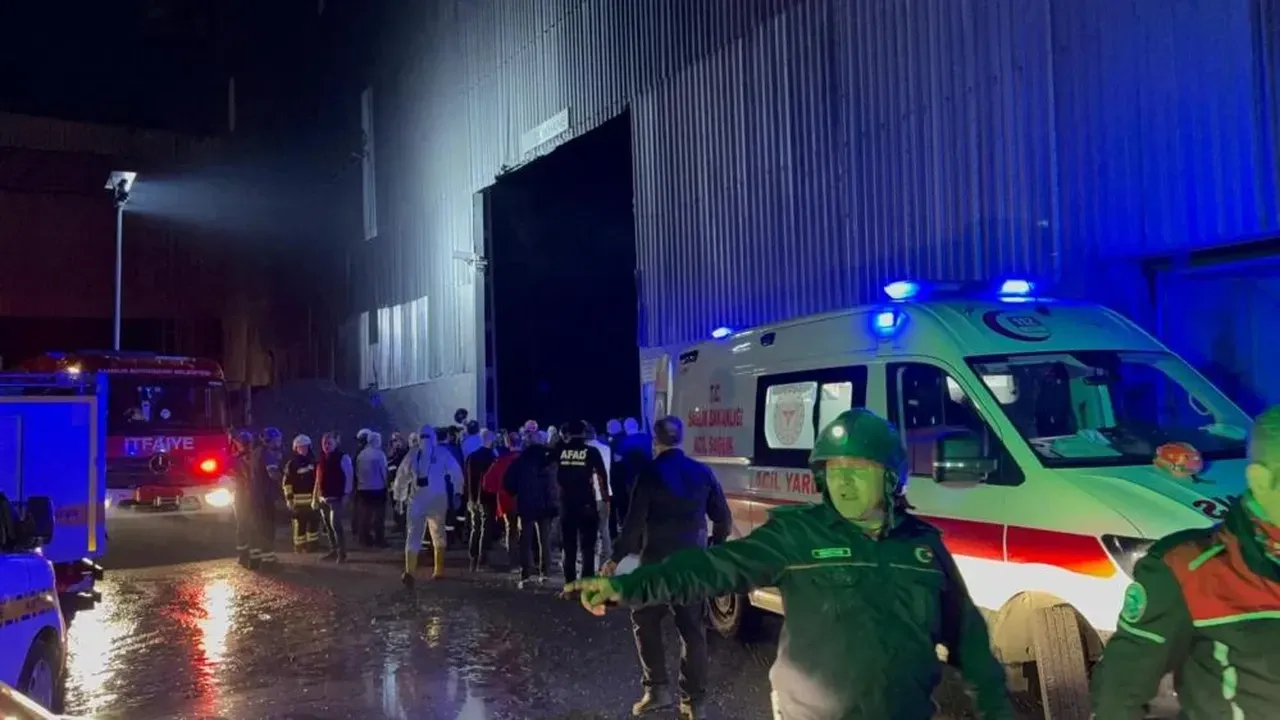 Samsun'daki demir çelik fabrikasında can pazarı: 3 işçi hayatını kaybetti