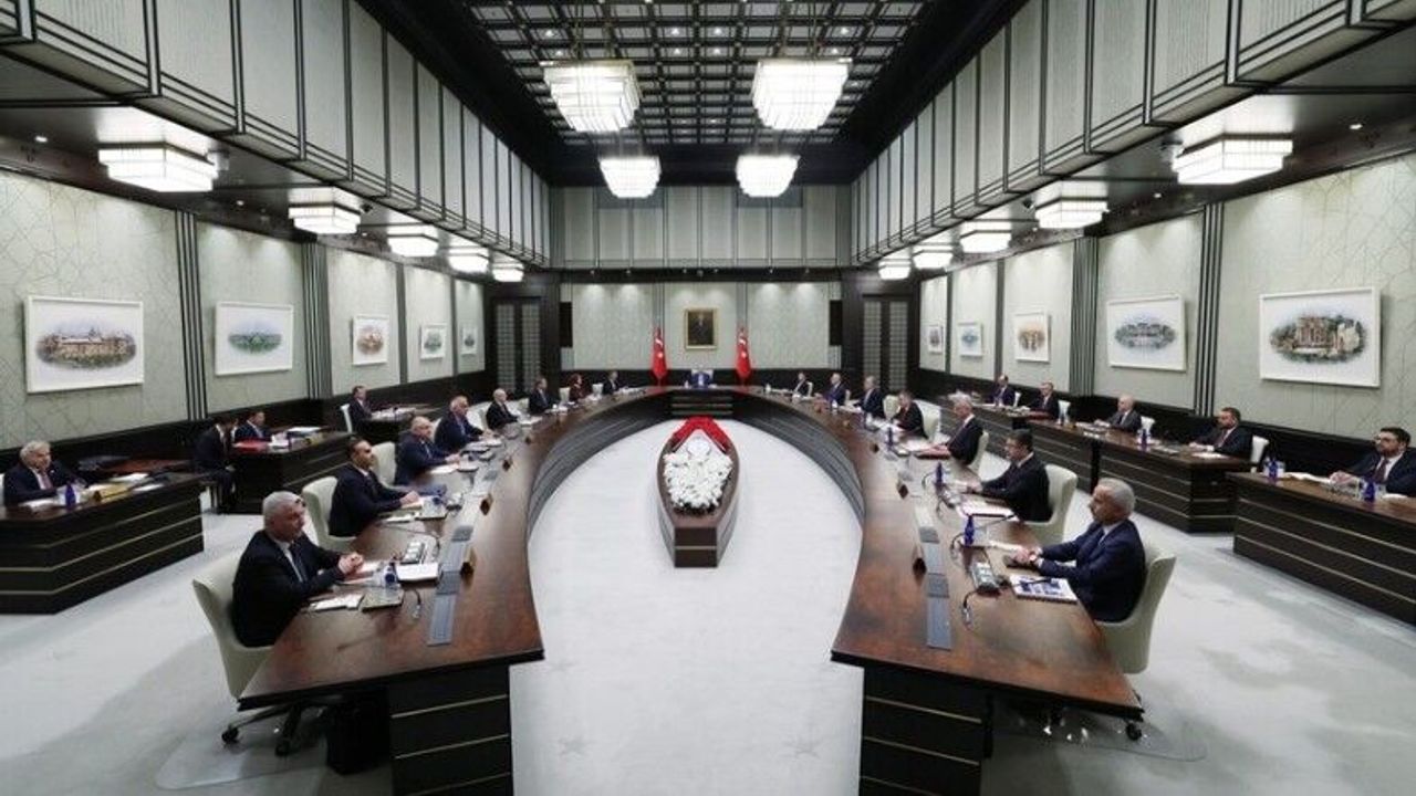 Kabine yarın NATO Zirvesi için toplanıyor