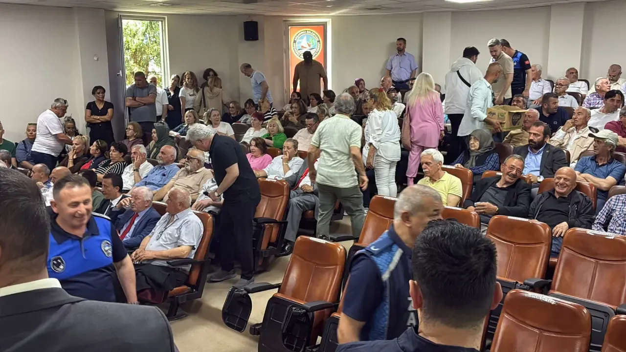 Akçakoca Belediyesi’nde Başkan Vekilliği Seçimi: AK Parti Adayı Alev Ünal Kazandı