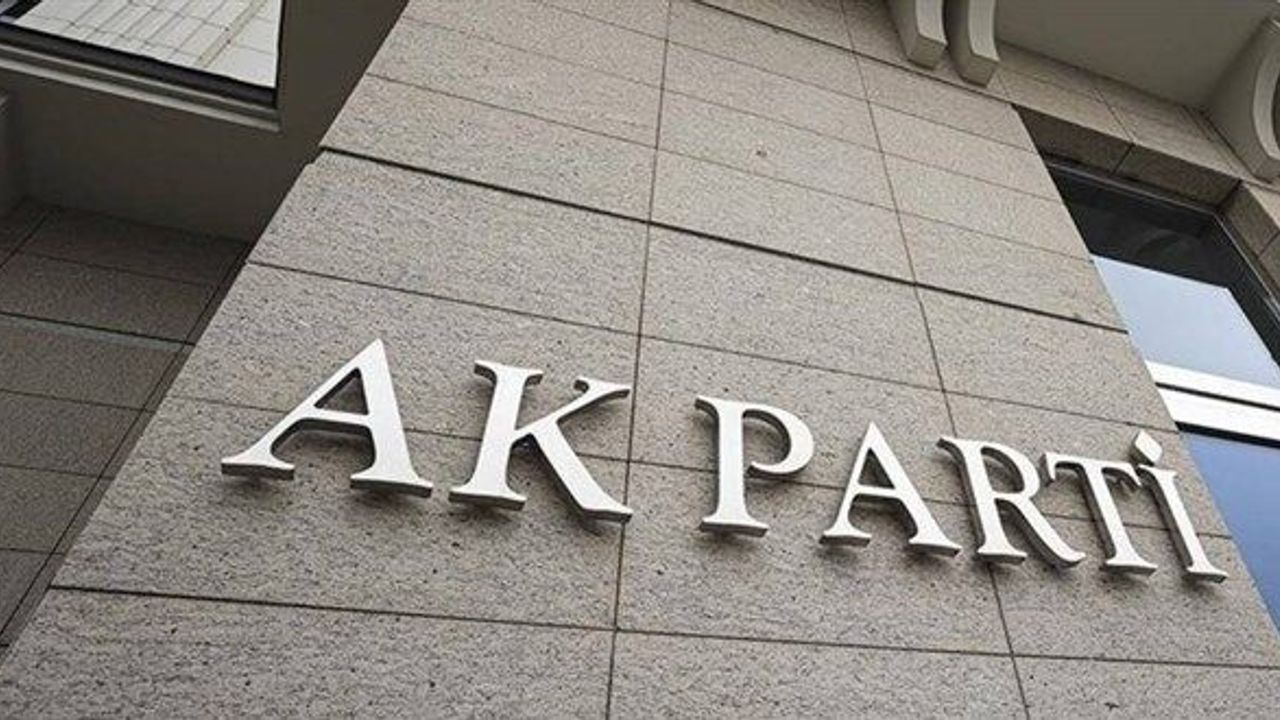 AK Parti'den YENİ Parti açıklaması: "Siyasi ya da ideolojik ayrışma değil"