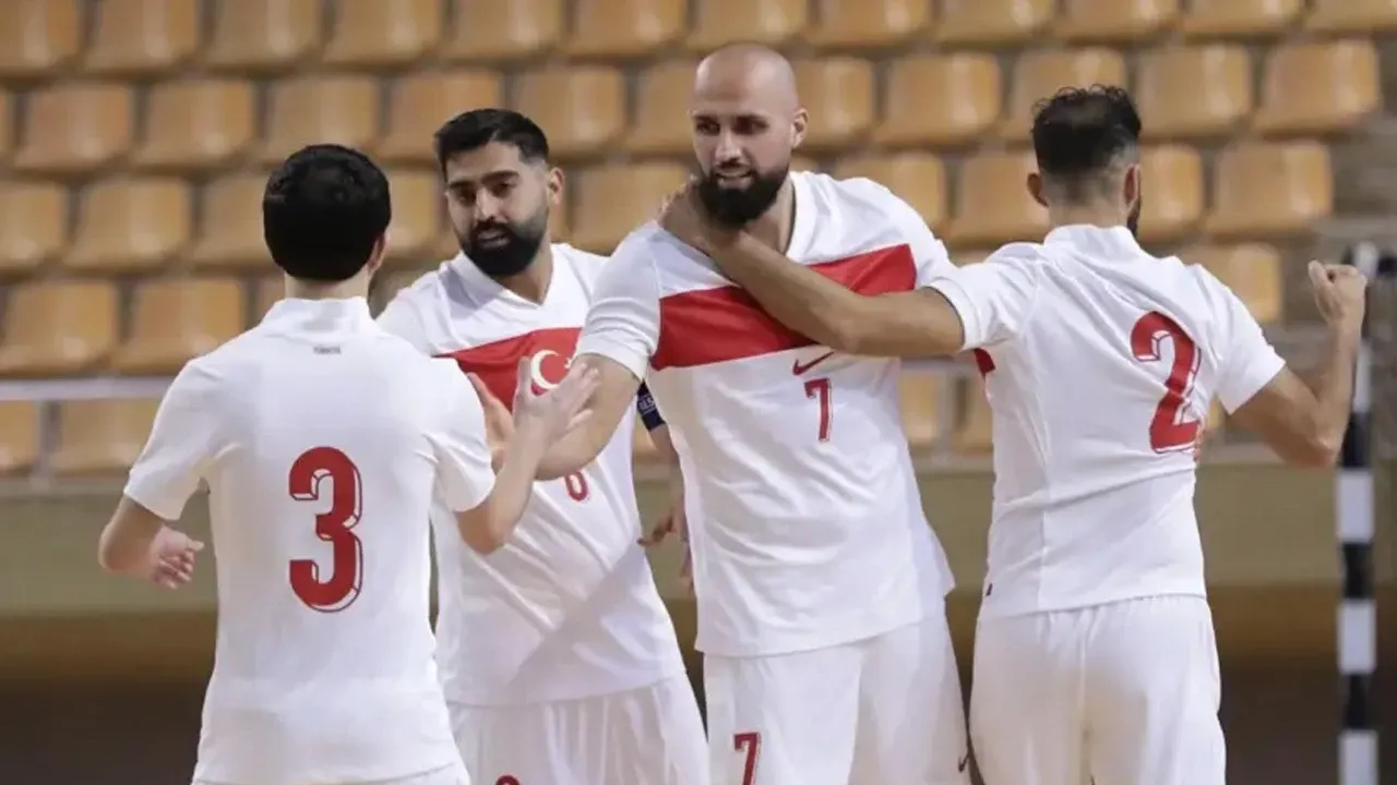 TFF duyurdu: A Milli Takım oyuncusu hayatını kaybetti