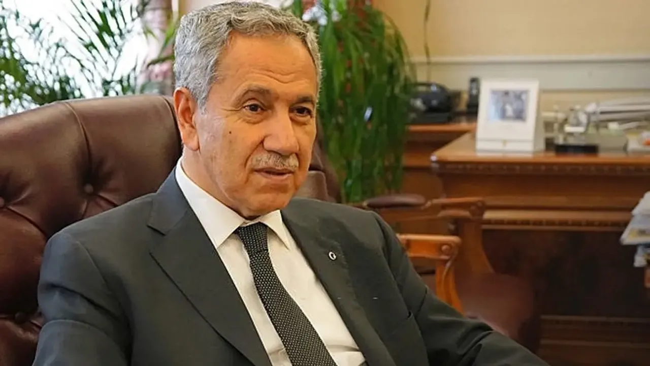 AK Parti ve Külliye’den Arınç’a yaylım ateşi: Haddini aştı