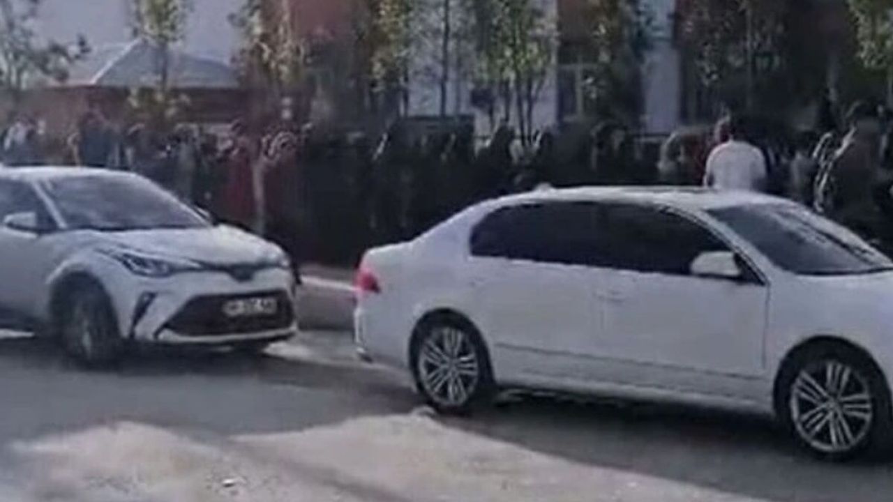 Van'da korku dolu dakikalar: Kız öğrenci okula pompalı tüfekle geldi