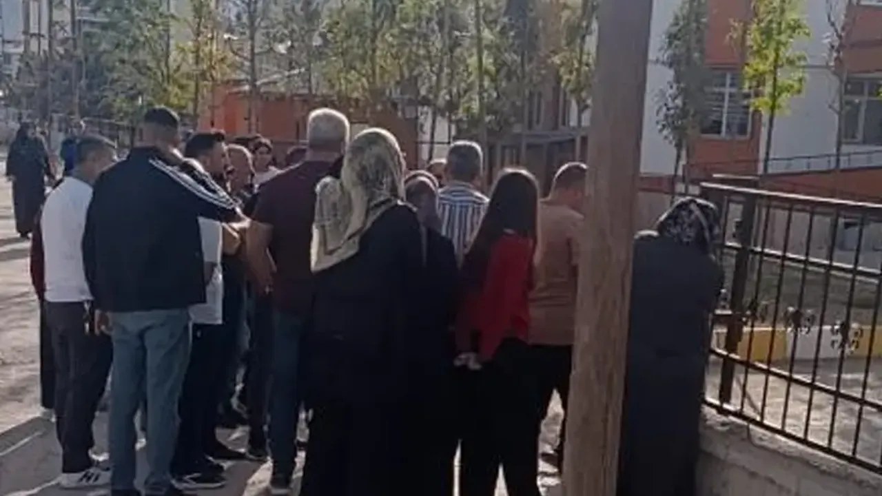 Van'da Okulda Pompalı Tüfek Paniği