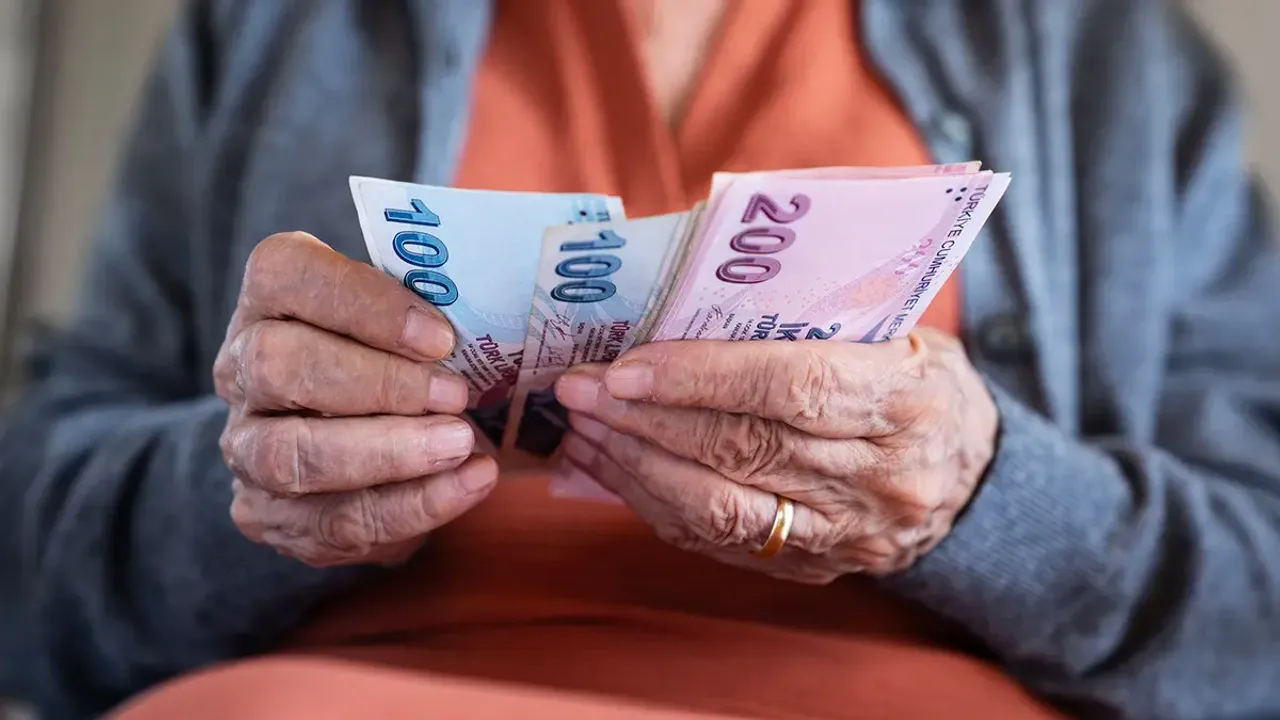 Milyonlarca emeklinin gözü bu tabloda: Ocak 2027 zammı için 5 alternatif