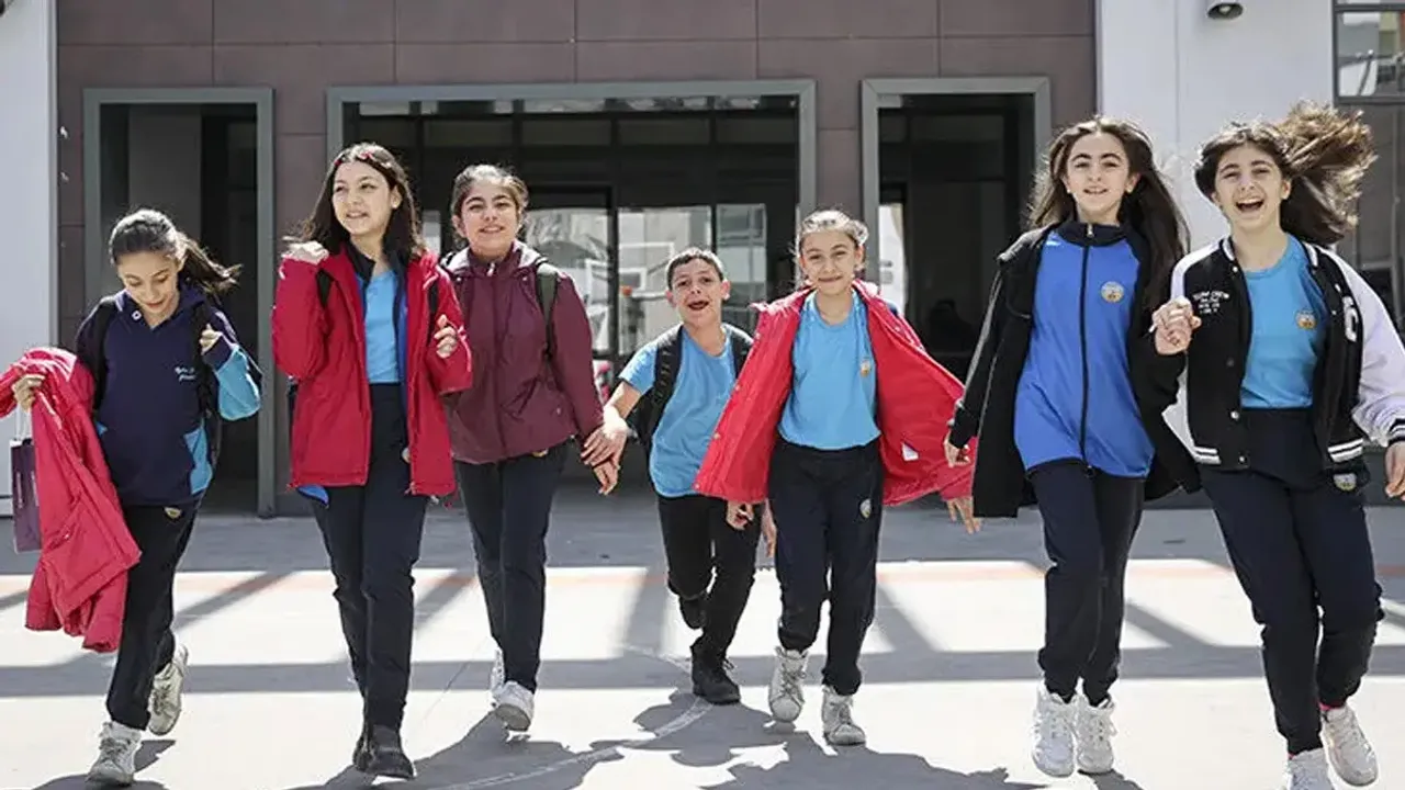 İlk ara tatil 16 Kasım'da başlıyor, dönüş 23 Kasım günü