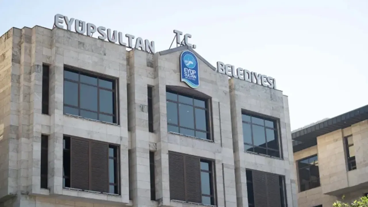 CHP adayı Cafer Parlak, Eyüpsultan’da başkanvekili oldu