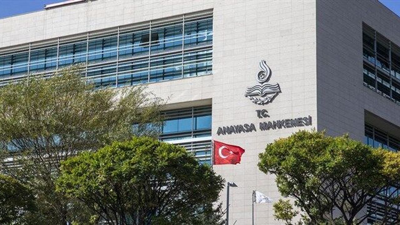 26 siyasi parti hakkında suç duyurusu: Anayasa Mahkemesi harekete geçti