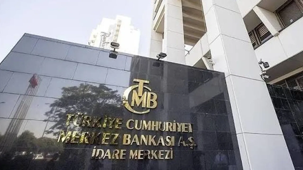 TCMB anketinde yıl sonu dolar ve enflasyon tahmini değişti
