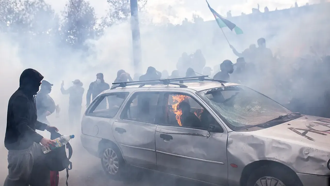 Fransa karıştı: 2 binden fazla kişi gözaltına alındı