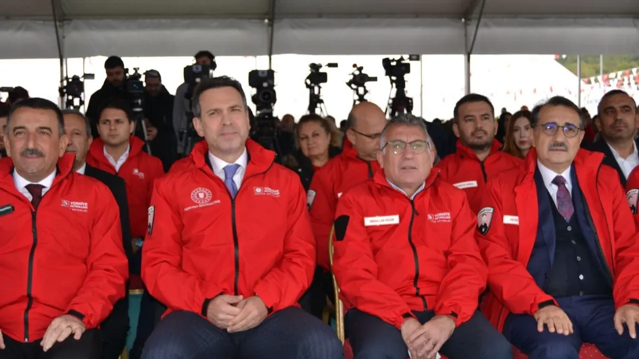 Elektrikte 5 bin sınırı 4 bine indi, gözler 2027 yılında