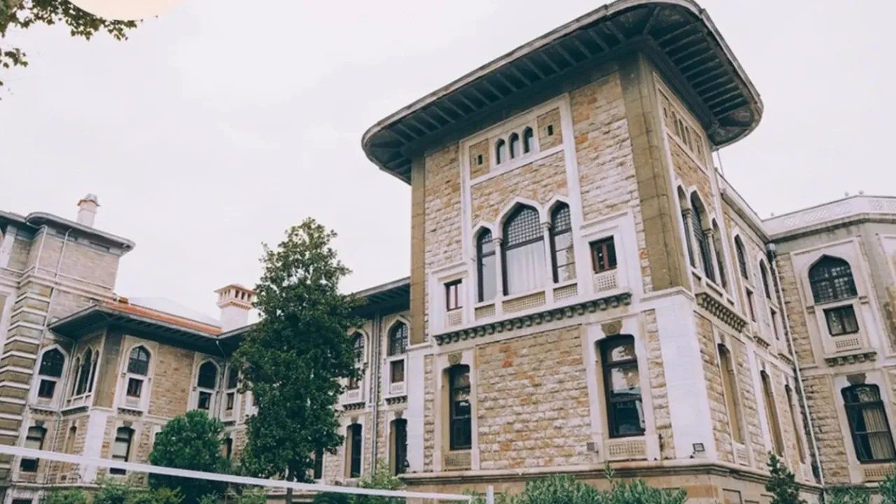 Türkiye'nin en iyi liseleri belli oldu: Zirvede iki okul