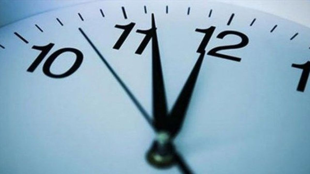 Bakan Bayraktar açıkladı: Kalıcı yaz saati 14,5 milyar kilovatsaat kazandırdı