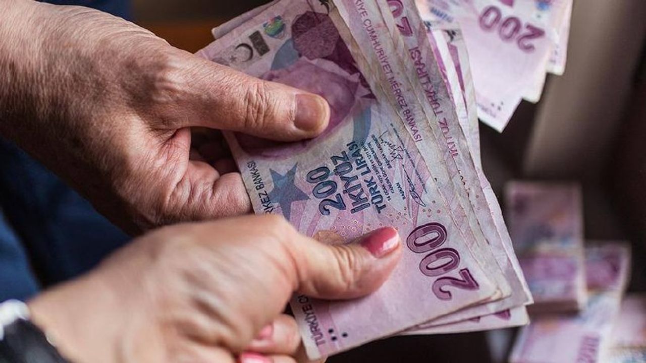 Cumhurbaşkanı Erdoğan tüm imkanların zorlanmasını istedi: Emekli maaşlarına yeni düzenleme geliyor